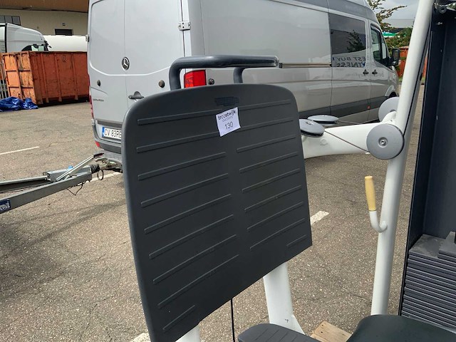 Technogym selection line legpress krachtstation - afbeelding 2 van  7