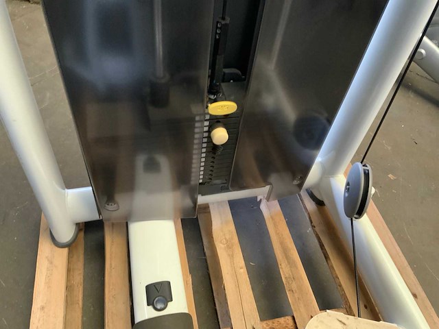 Technogym selection line rotary torso krachtstation - afbeelding 4 van  5