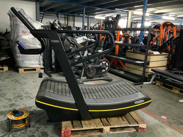 Technogym skillmill connect loopband - afbeelding 1 van  7