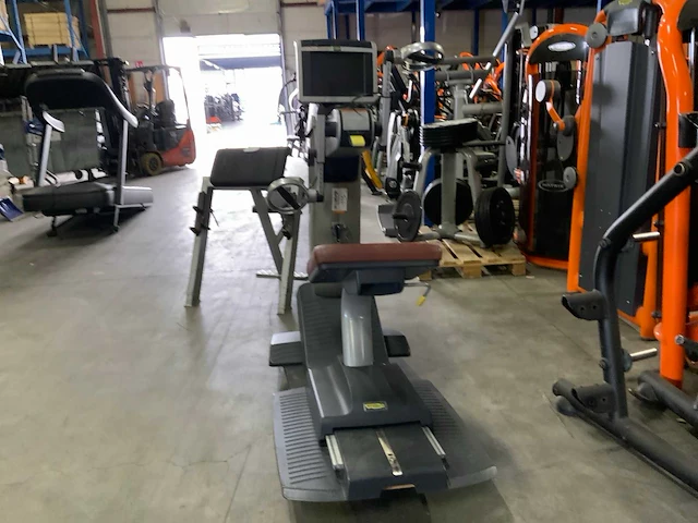 Technogym top excite 700e crosstrainer - afbeelding 1 van  5