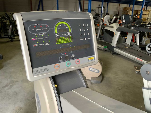 Technogym top excite arm fiets crosstrainer - afbeelding 3 van  6
