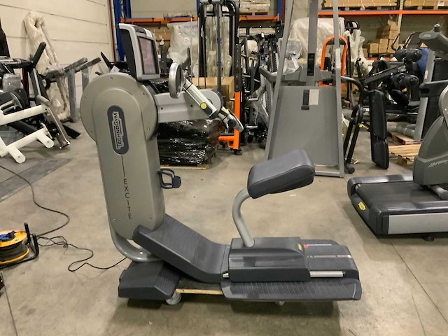 Technogym top excite visioweb crosstrainer - afbeelding 5 van  5