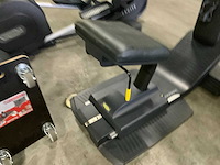 Technogym top excite visioweb crosstrainer - afbeelding 2 van  5