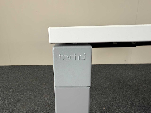 Techo - tafel - afbeelding 4 van  4