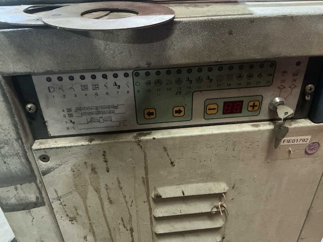 Tecna nklp 36 puntlasmachine met voozettafel - afbeelding 6 van  10