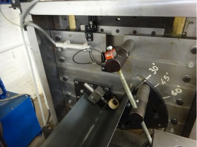 Tecnoma complete profiel-/rolvormmachine - afbeelding 5 van  26