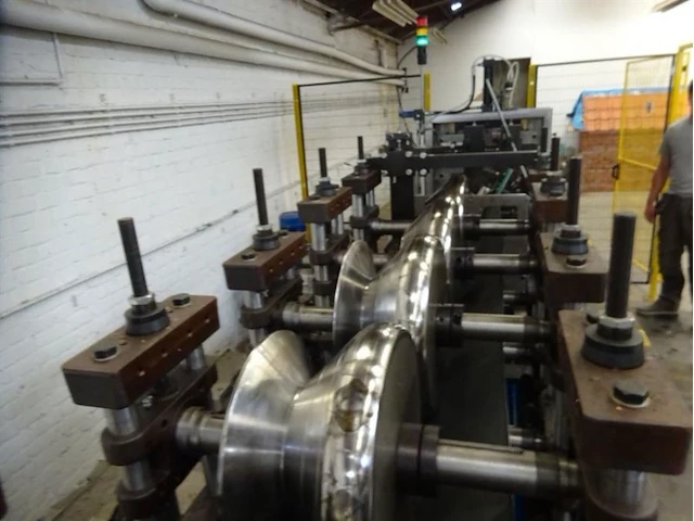 Tecnoma complete profiel-/rolvormmachine - afbeelding 25 van  26