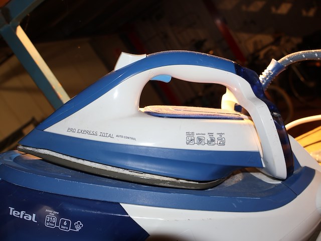 Tefal stoomstrijkijzer - afbeelding 2 van  5