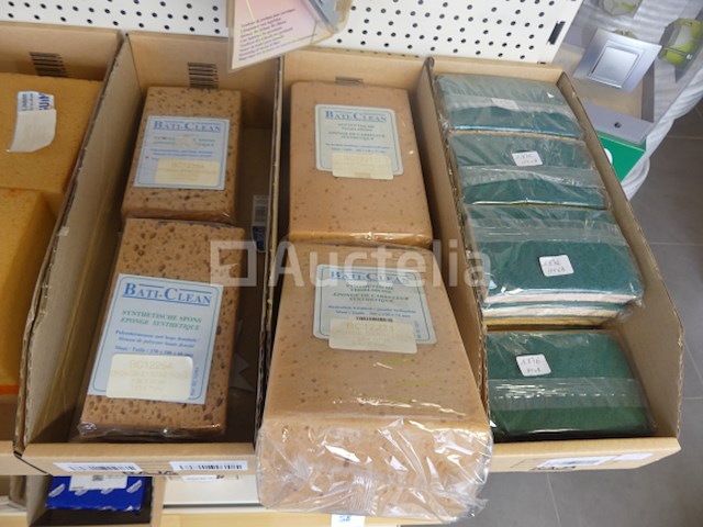 Tegelaar en sanitaire accessoires - afbeelding 3 van  12