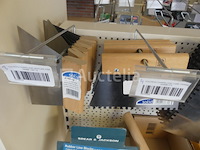 Tegelaar en sanitaire accessoires - afbeelding 1 van  12