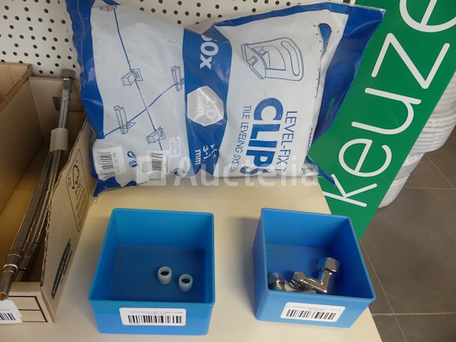 Tegelaar en sanitaire accessoires - afbeelding 5 van  12