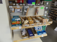 Tegelaar en sanitaire accessoires - afbeelding 10 van  12