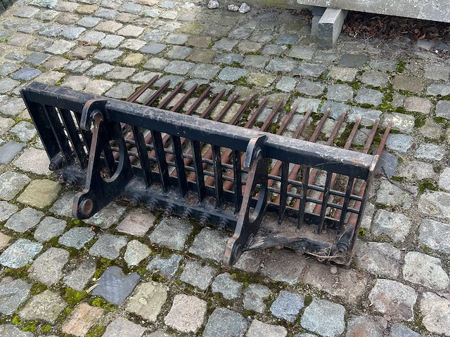 Tegelriek knikmops aansluiting voorzetapparatuur - afbeelding 4 van  7