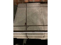 Tegels bourgondische witsteen banen vrije lengte 57m² - afbeelding 4 van  5