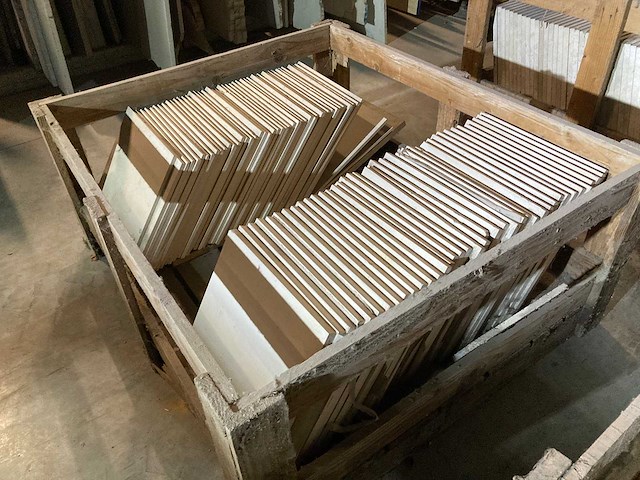 Tegels bourgondische witsteen massangis 40/40/1cm 6m² tegels bourgondische witsteen massangis 40/40/2cm 9m² - afbeelding 1 van  8