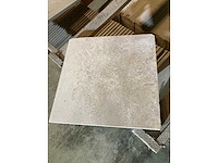 Tegels bourgondische witsteen massangis 40/40/2cm 12,80m² - afbeelding 2 van  3