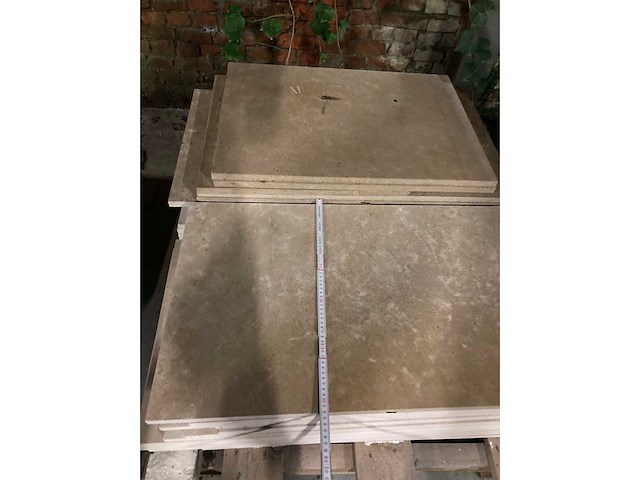 Tegels in bourgondische witsteen: banen massangis - afbeelding 5 van  7