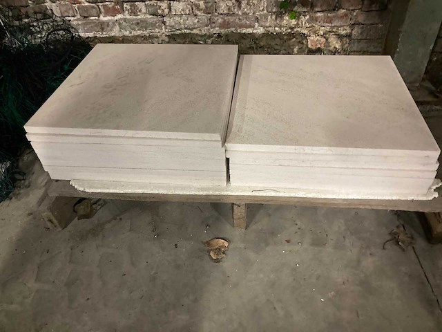 Tegels massangis 50/50/2cm 4m² - afbeelding 3 van  4