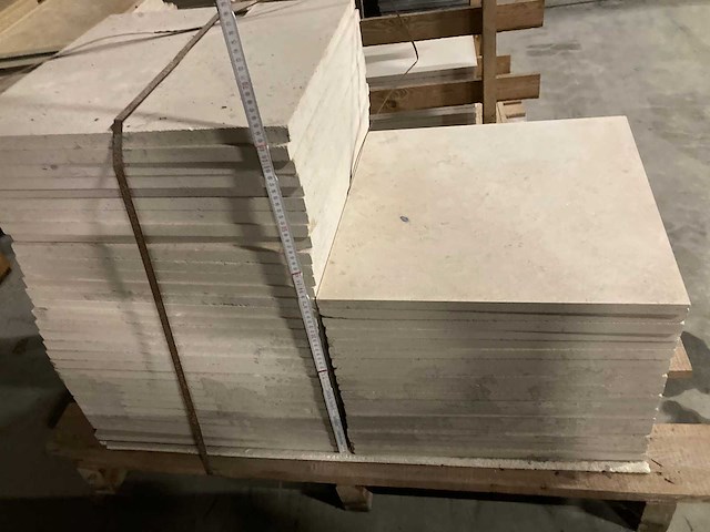 Tegels massangis 50/50/2cm en 49/49/2cm - afbeelding 4 van  9