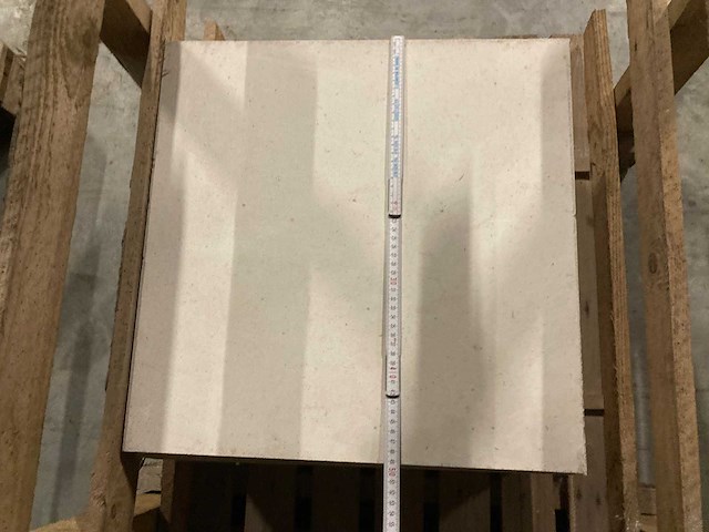 Tegels massangis 50/50/2cm en 49/49/2cm - afbeelding 7 van  9