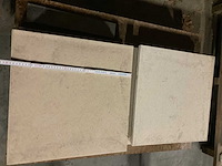 Tegels massangis 50/50/2cm en 49/49/2cm - afbeelding 9 van  9