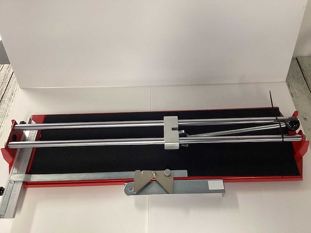 Tegelsnijapparaat ongebruikt - afbeelding 1 van  2