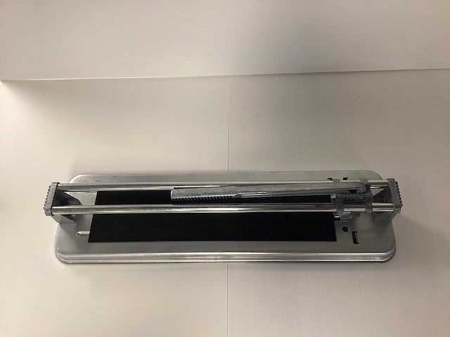 Tegelsnijapparaat ongebruikt - afbeelding 1 van  2