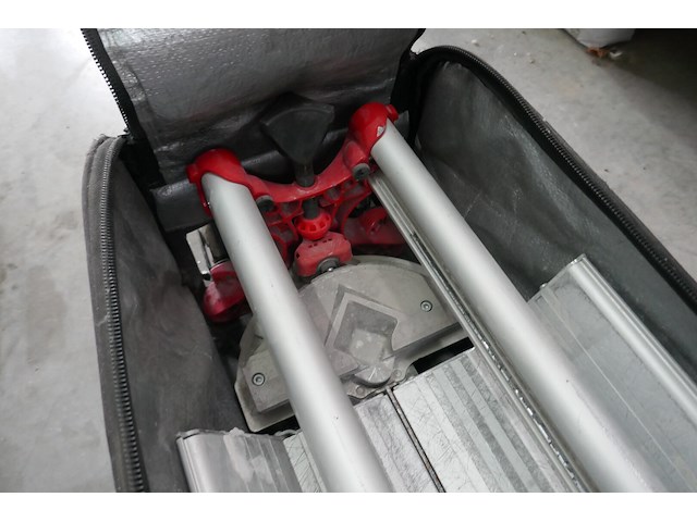 Tegelsnijder rubi - afbeelding 4 van  5