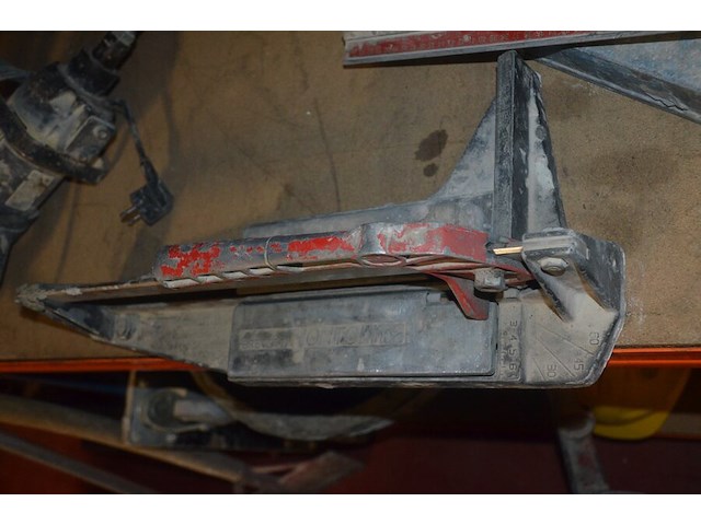 Tegelsnijder sigma , kleine tegelsnijder brevetti montolit (3,6) - afbeelding 8 van  8