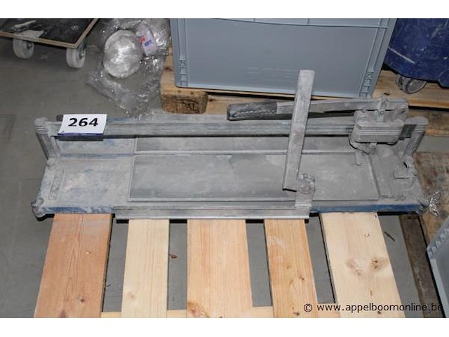 Tegelsnijder - afbeelding 1 van  2