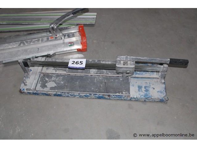 Tegelsnijder - afbeelding 1 van  2