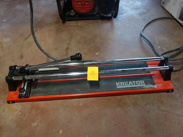 Tegelsnijder - afbeelding 1 van  1