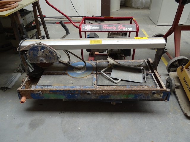 Tegelzaagmachine carat - afbeelding 1 van  4