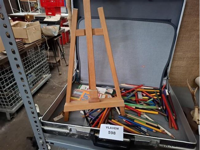 Tekenmateriaal - afbeelding 1 van  1