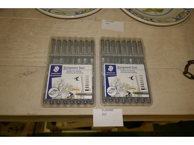 Tekenstiften in verschillende maten van dikte - afbeelding 1 van  1