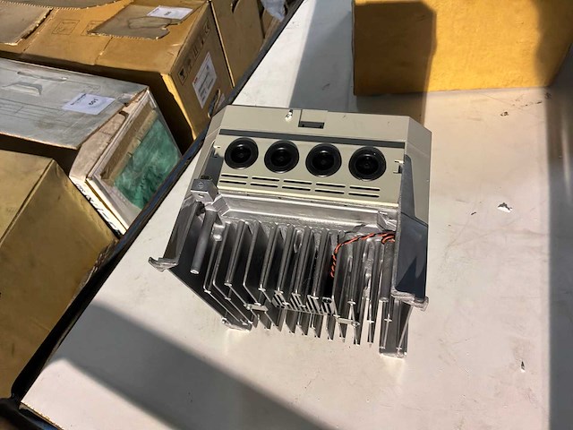 Telemecanique altivar 16 frequentieregelaar - afbeelding 6 van  7