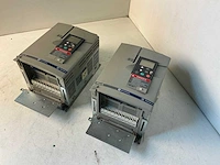 Telemecanique altivar58 atv58pu29n4 frequentieregelaar (2x) - afbeelding 2 van  7