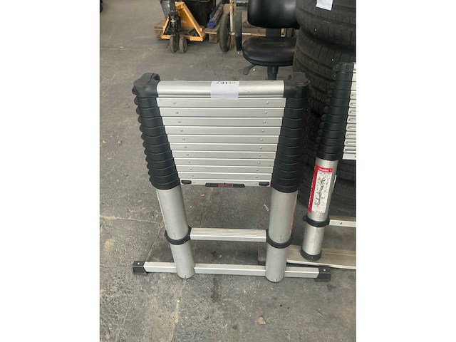 Telescoop ladder (2x) - afbeelding 2 van  4