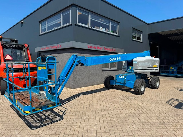 Telescoophoogwerker genie s-45 diesel 15.72m 2014 - afbeelding 1 van  1