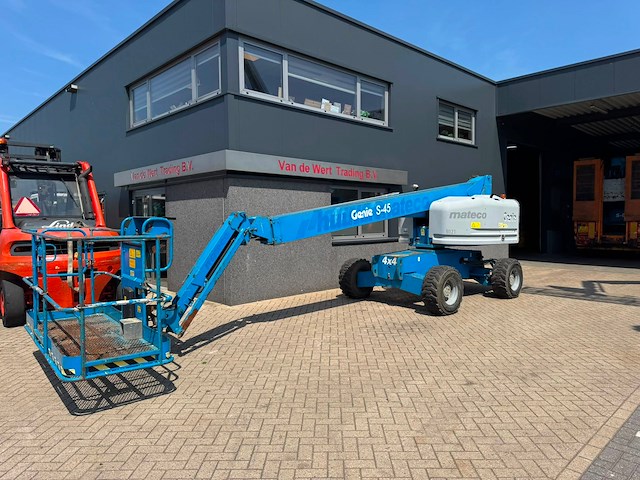 Telescoophoogwerker genie s-45 diesel 15.72m 2014 - afbeelding 1 van  1