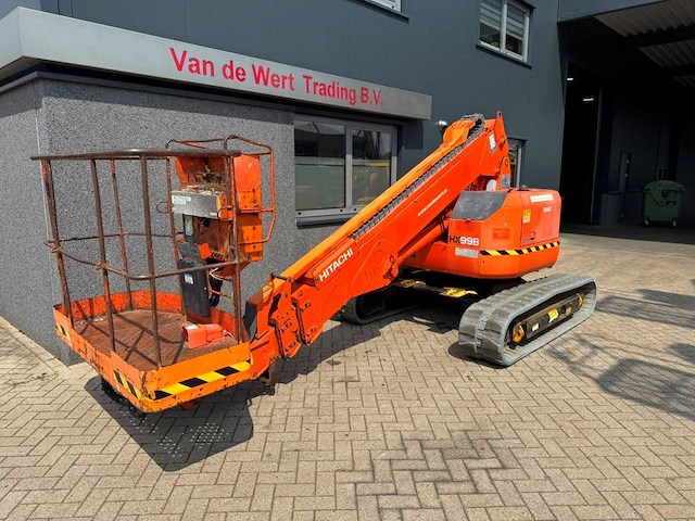 Telescoophoogwerker hitachi hx99b-2 diesel 11.7m 2008 - afbeelding 1 van  1