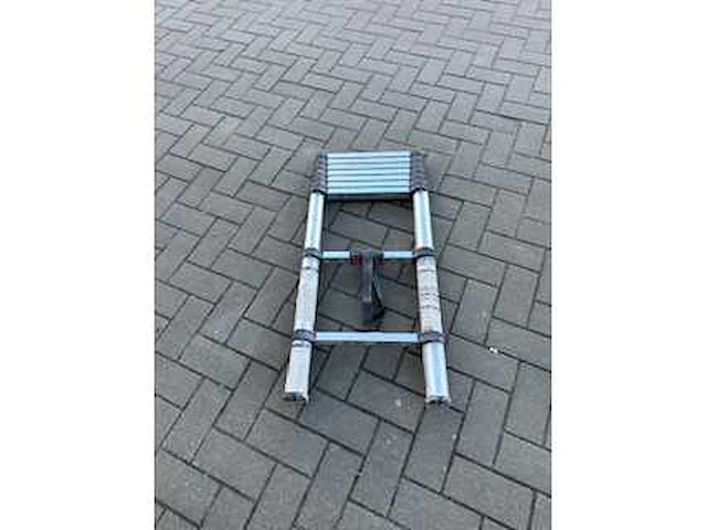 Telescoopladder - telescoop ladder - afbeelding 1 van  2