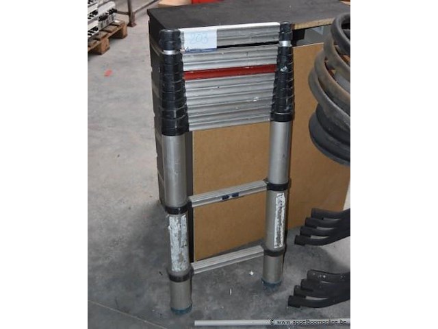 Telescoopladder - afbeelding 1 van  1