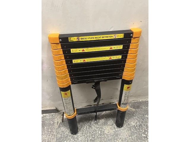 Telescoopladder - afbeelding 1 van  1