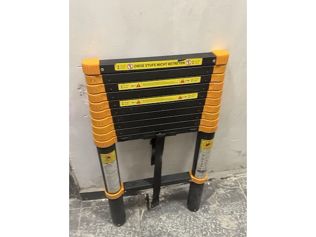 Telescoopladder - afbeelding 1 van  1