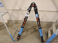 Telescopische ladder - little giant - leveler - afbeelding 1 van  2