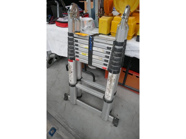 Telescopische ladder + alu trapladder - afbeelding 2 van  6