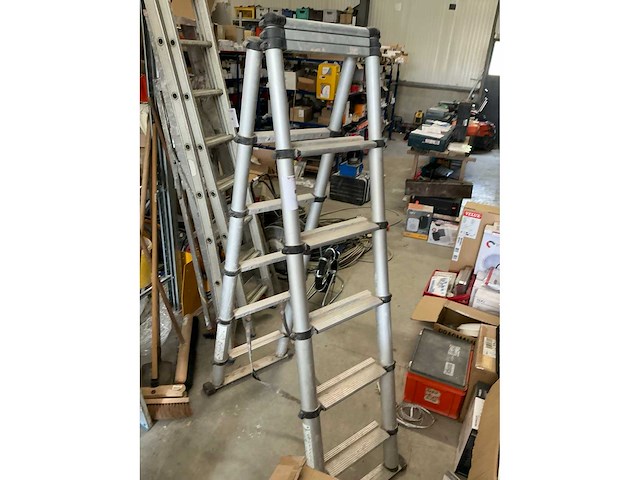 Telescopische ladder - afbeelding 2 van  3