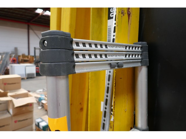 Telescopische ladder - afbeelding 2 van  3