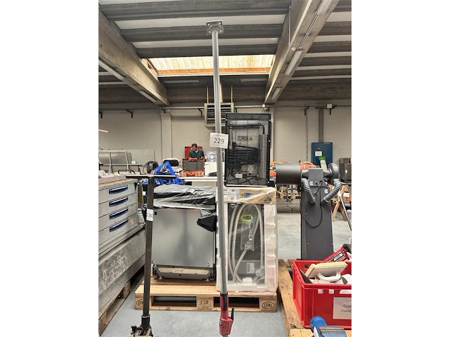 Telescopische montagesteun bessey - afbeelding 1 van  2